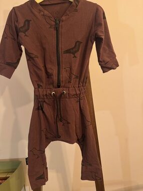 Moi- merlot/burgundy Bird Print Zip Romper